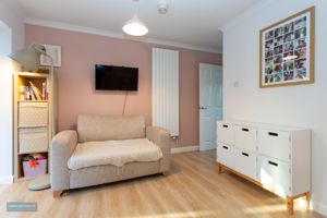 Kitchen/Diner- click for photo gallery